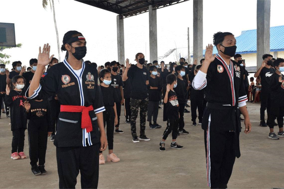 The Tausug martial traditions of Kuntao and Silat, sometimes collectively called Markuntao