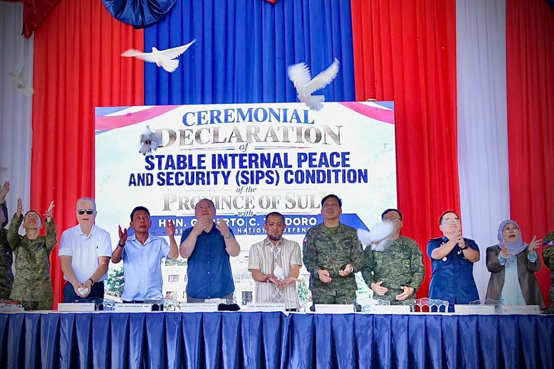 Sulu officials and security forces of Stable Internal Peace and Security